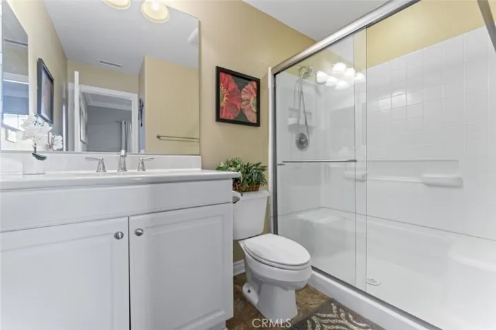 Downstairs Private Bath