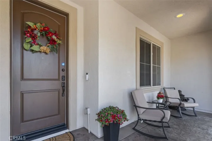 Front Entry Sitting Area