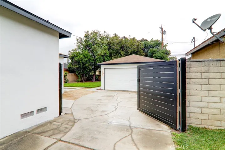 156 N Flower Street, Orange, California 92868