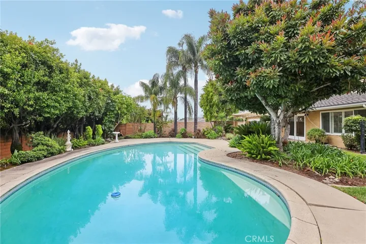 1236 Indian Springs Drive, Glendora, California 91741
