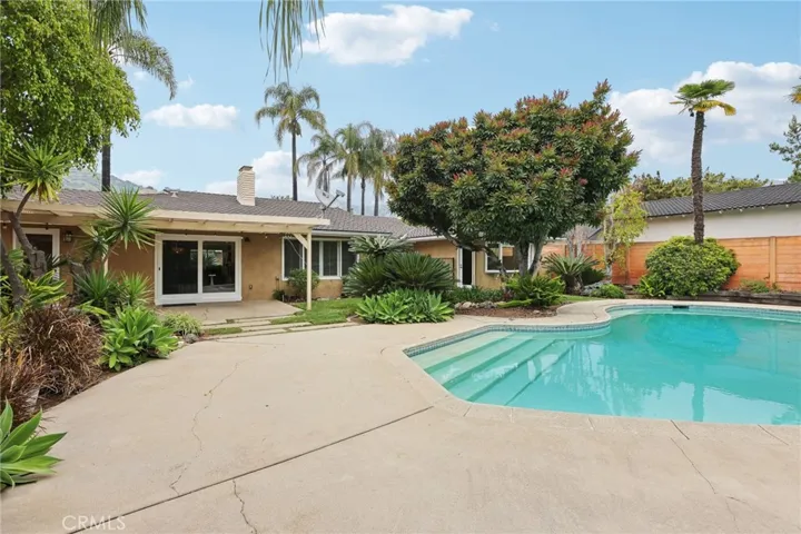 1236 Indian Springs Drive, Glendora, California 91741