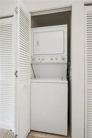 Stackable W/D
