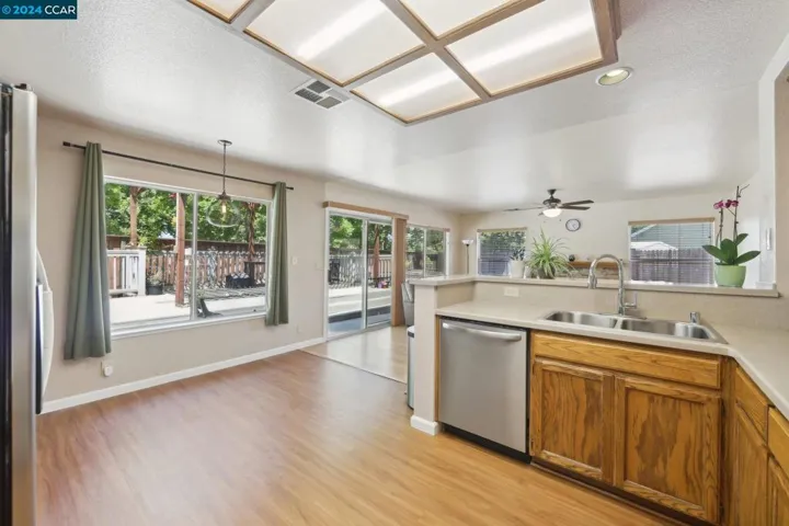 75 Wisteria Ct, Oakley, California 94561