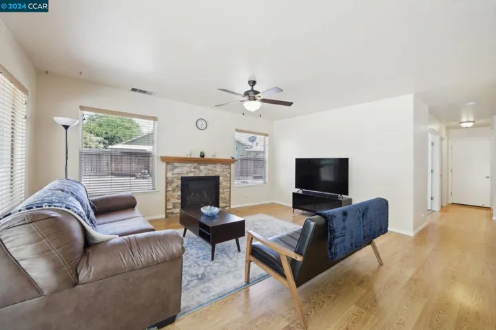 75 Wisteria Ct, Oakley, California 94561