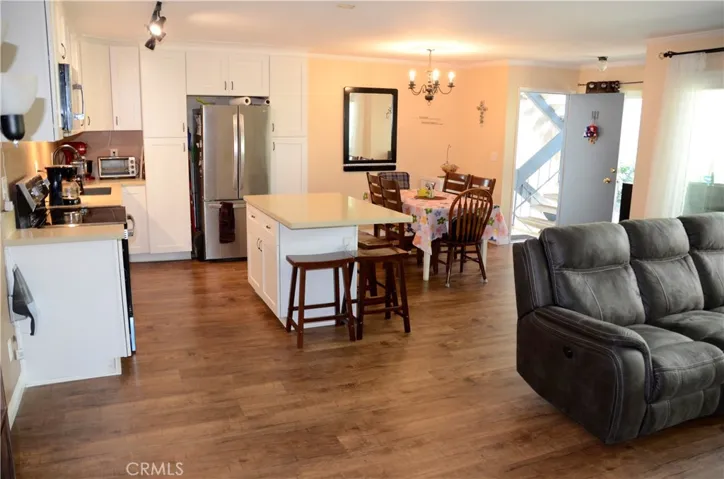 812 Camino Real 103, Redondo Beach, California 90277
