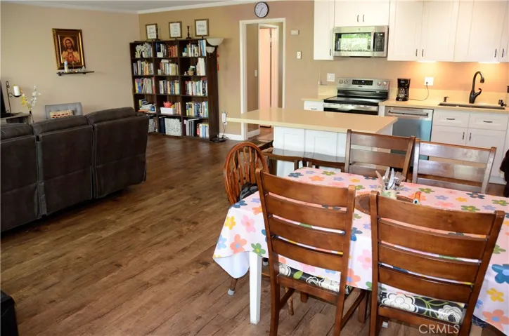 812 Camino Real 103, Redondo Beach, California 90277