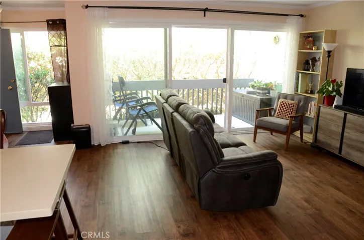 812 Camino Real 103, Redondo Beach, California 90277