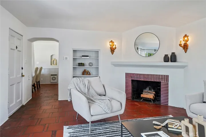 302 N Lima Street, Burbank, California 91505