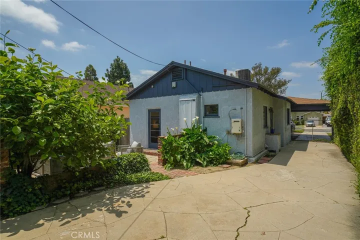 302 N Lima Street, Burbank, California 91505