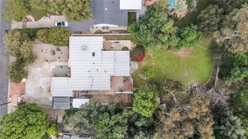 23346 Calvert Street, Woodland Hills, California 91367