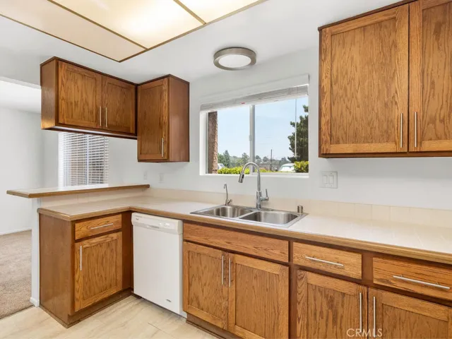 310 Ivy Lane, Fallbrook, California 92028
