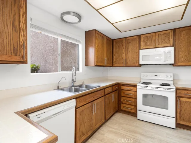 310 Ivy Lane, Fallbrook, California 92028