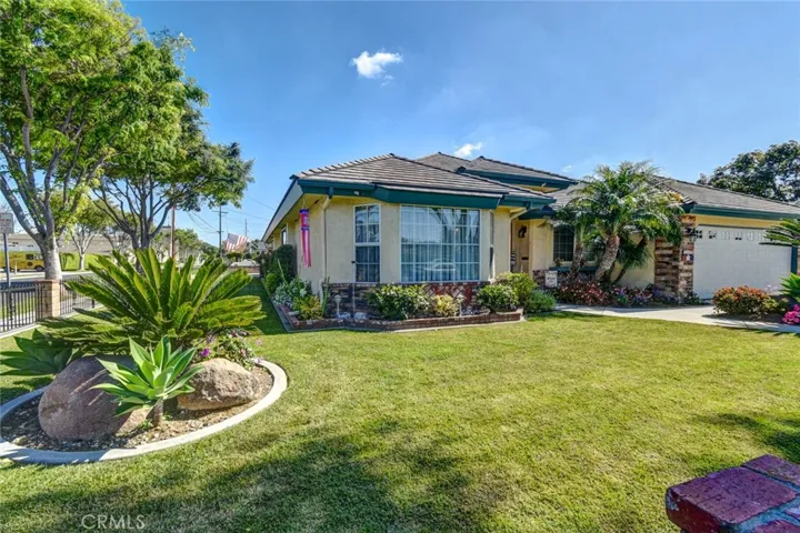 9956 Walnut Street, Bellflower, California 90706