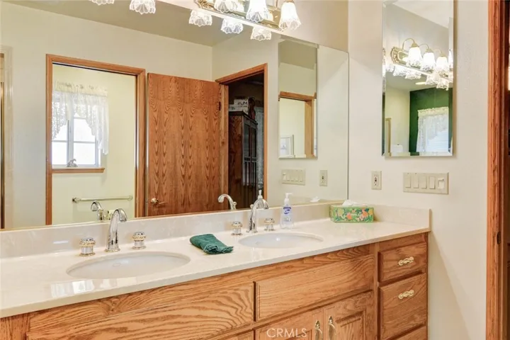 PRIMARY BATHROOM WITH DOUBLE SINKS