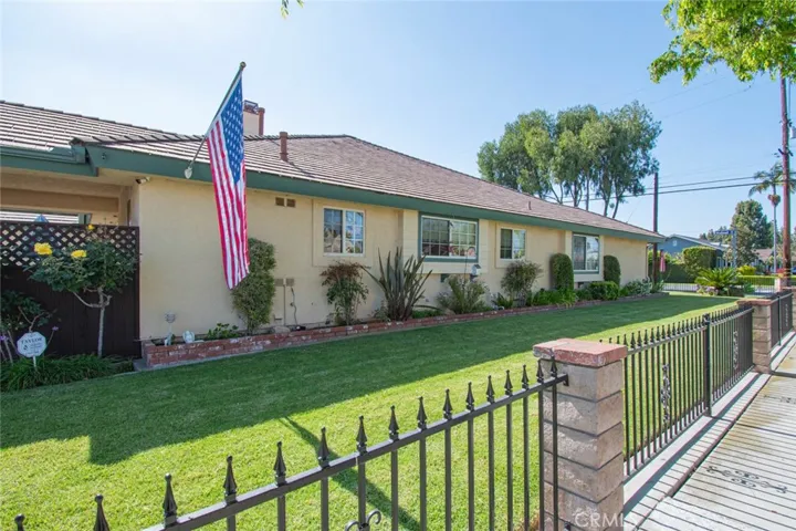 9956 Walnut Street, Bellflower, California 90706