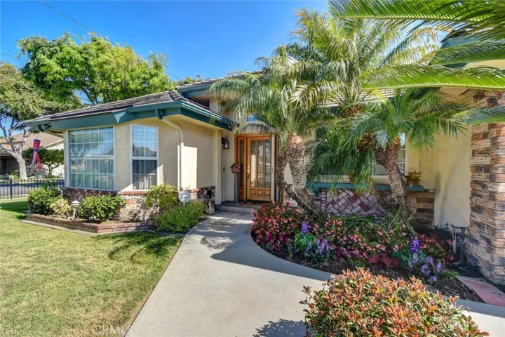 9956 Walnut Street, Bellflower, California 90706