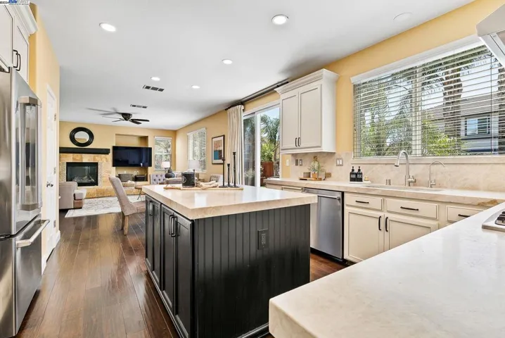 435 Emerson Ct, Discovery Bay, California 94505