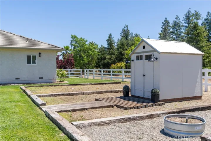 Shed