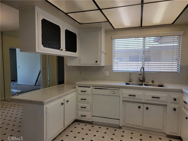 465 Hermosa Street, Hemet, California 92543