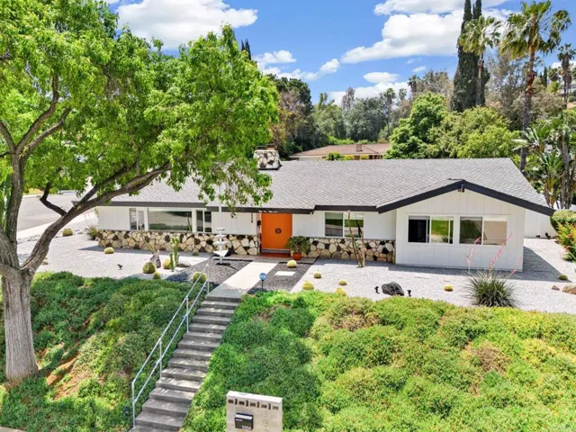 5559 Royal Hill Drive, Riverside, California 92506