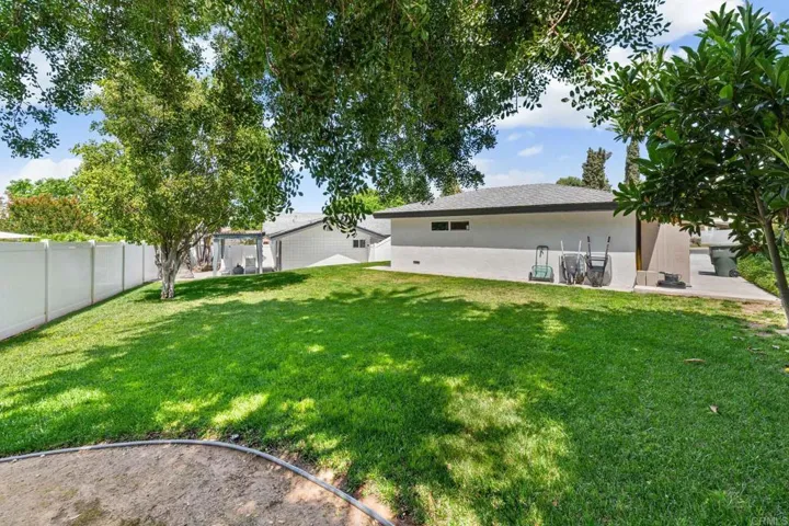 5559 Royal Hill Drive, Riverside, California 92506