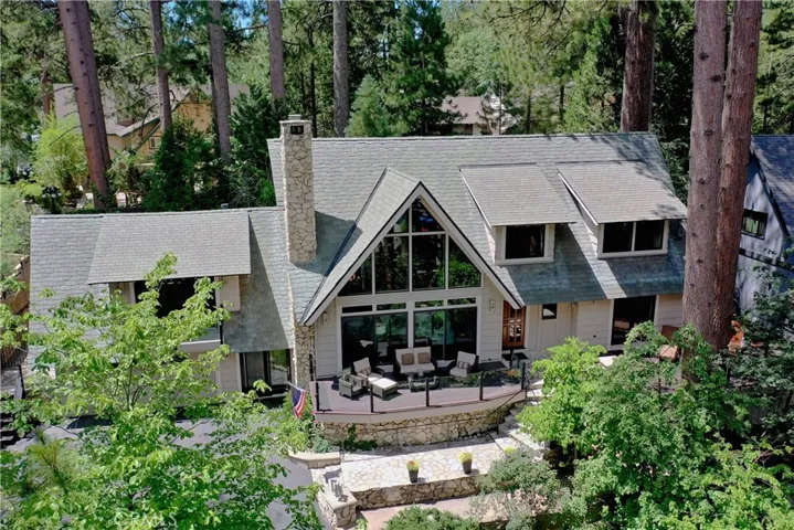 27771 Hamiltair Drive, Lake Arrowhead, California 92352