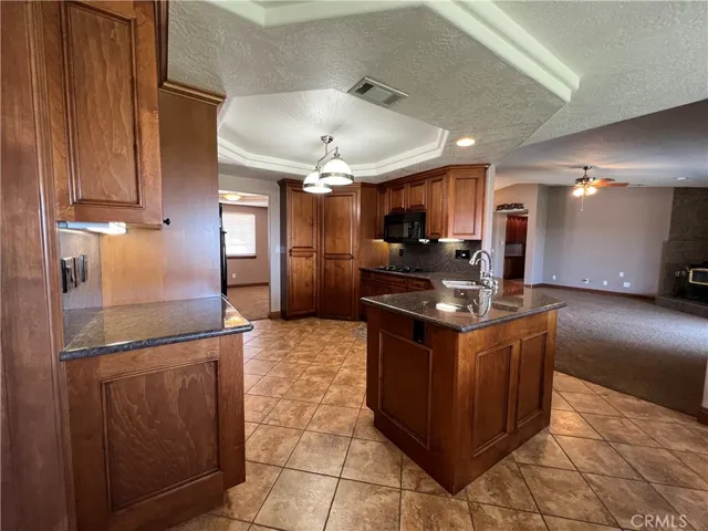 10023 Mirandy Way, Oak Hills, California 92344