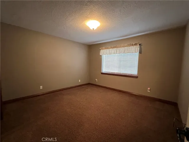 10023 Mirandy Way, Oak Hills, California 92344