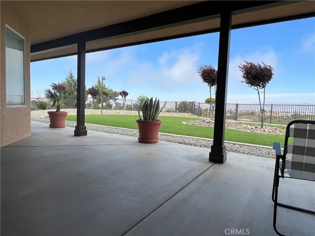 10023 Mirandy Way, Oak Hills, California 92344