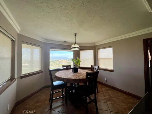 10023 Mirandy Way, Oak Hills, California 92344