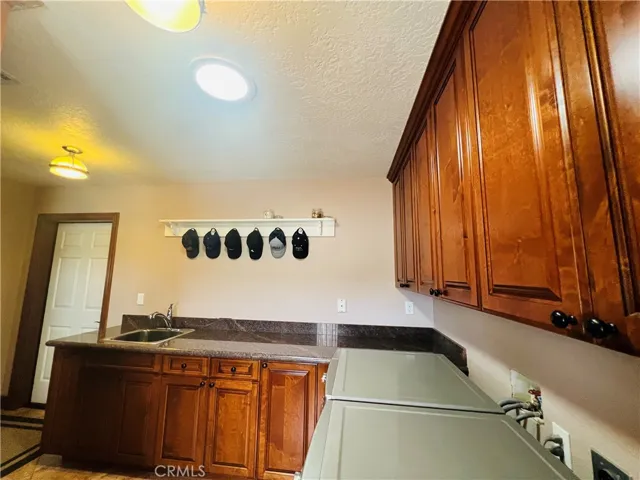 10023 Mirandy Way, Oak Hills, California 92344