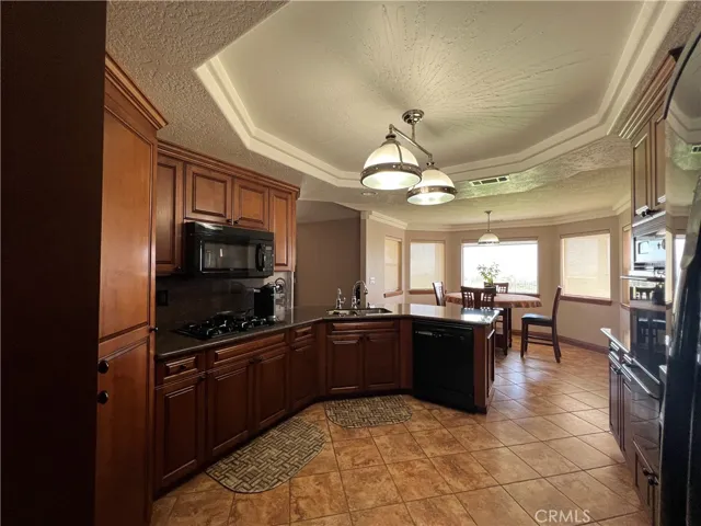 10023 Mirandy Way, Oak Hills, California 92344