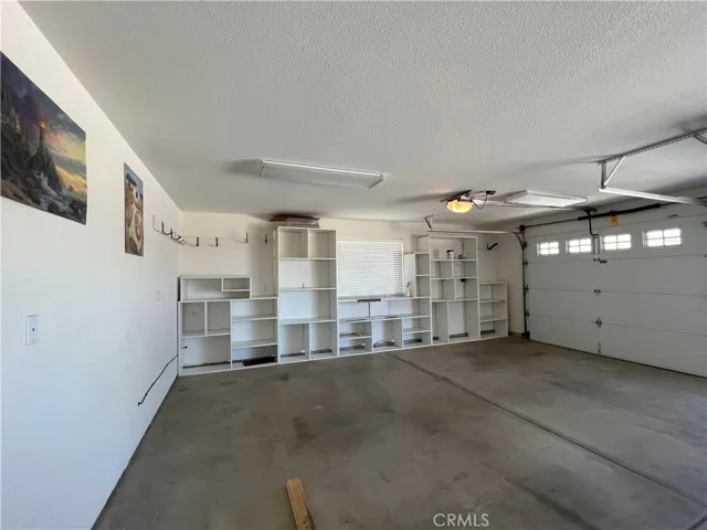 10023 Mirandy Way, Oak Hills, California 92344