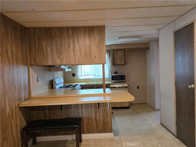 3595 Santa Fe Avenue, Long Beach, California 90810