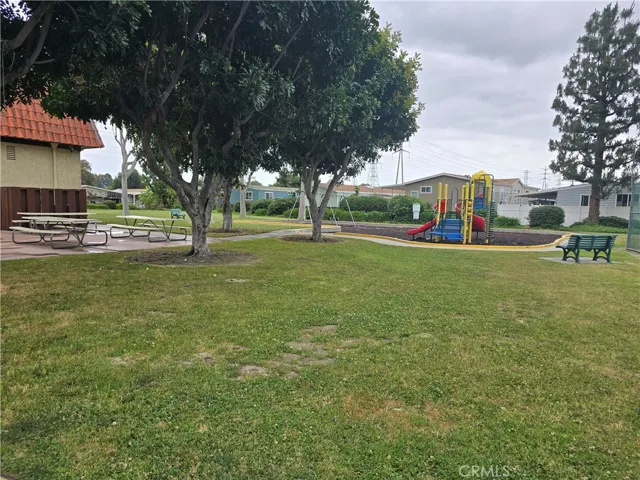 3595 Santa Fe Avenue, Long Beach, California 90810