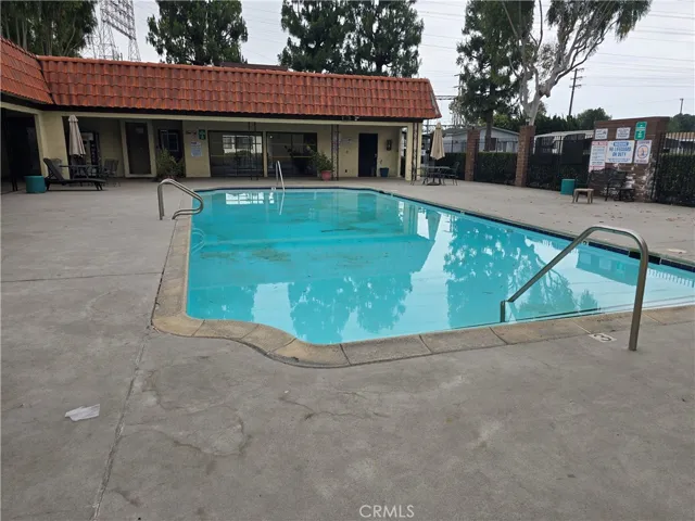 3595 Santa Fe Avenue, Long Beach, California 90810