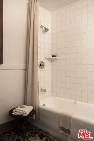 2380 Lake View Avenue, Los Angeles, California 90039