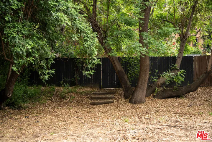 2380 Lake View Avenue, Los Angeles, California 90039