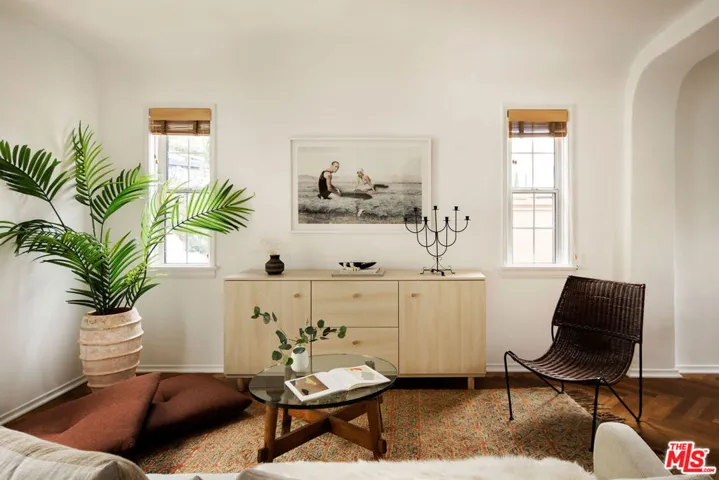 2380 Lake View Avenue, Los Angeles, California 90039