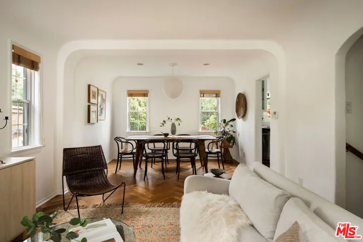 2380 Lake View Avenue, Los Angeles, California 90039