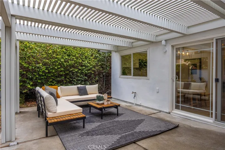 25042 Owens Lake Circle, Lake Forest, California 92630