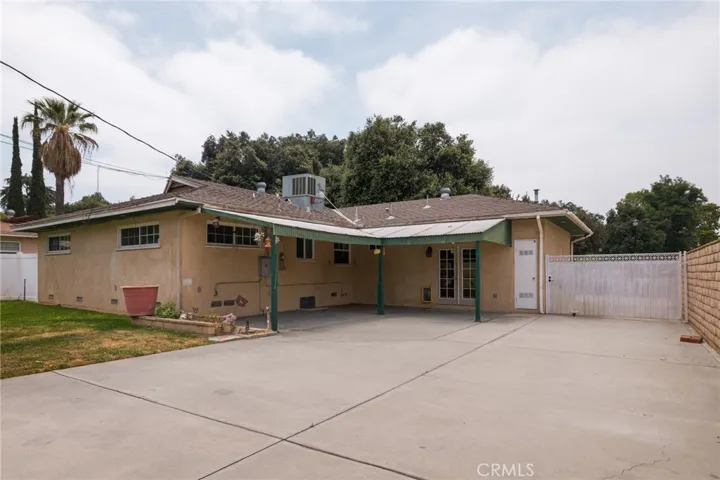 4085 Sequoia Street, Riverside, California 92503