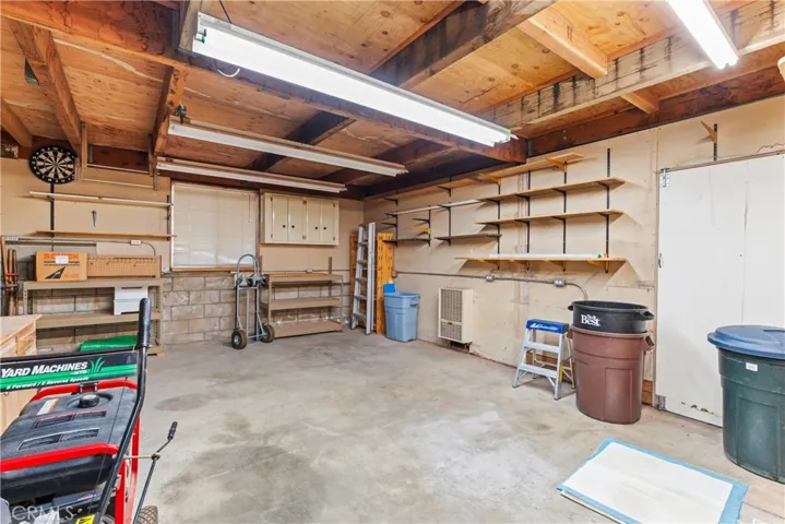 28643 Shenandoah Drive, Lake Arrowhead, California 92352