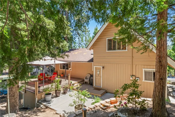28643 Shenandoah Drive, Lake Arrowhead, California 92352