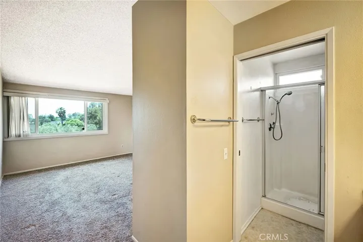 3 bed, 2.5 bath end unit, open floorplan, garage, pool, near top schools.
