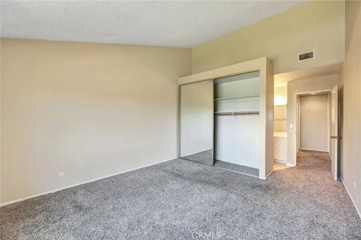 3 bed, 2.5 bath end unit, open floorplan, garage, pool, near top schools.