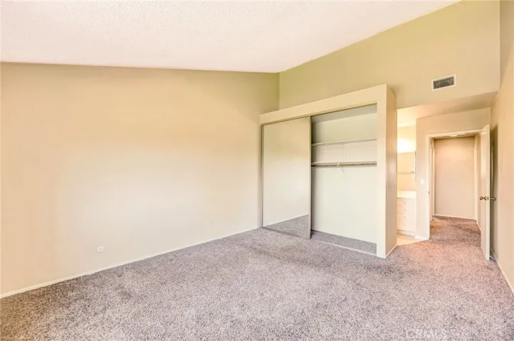 3 bed, 2.5 bath end unit, open floorplan, garage, pool, near top schools