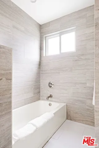1137 S Ridgeley Drive, Los Angeles, California 90019