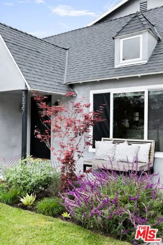 1137 S Ridgeley Drive, Los Angeles, California 90019