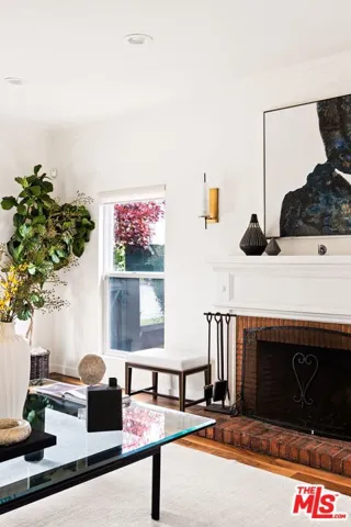 1137 S Ridgeley Drive, Los Angeles, California 90019